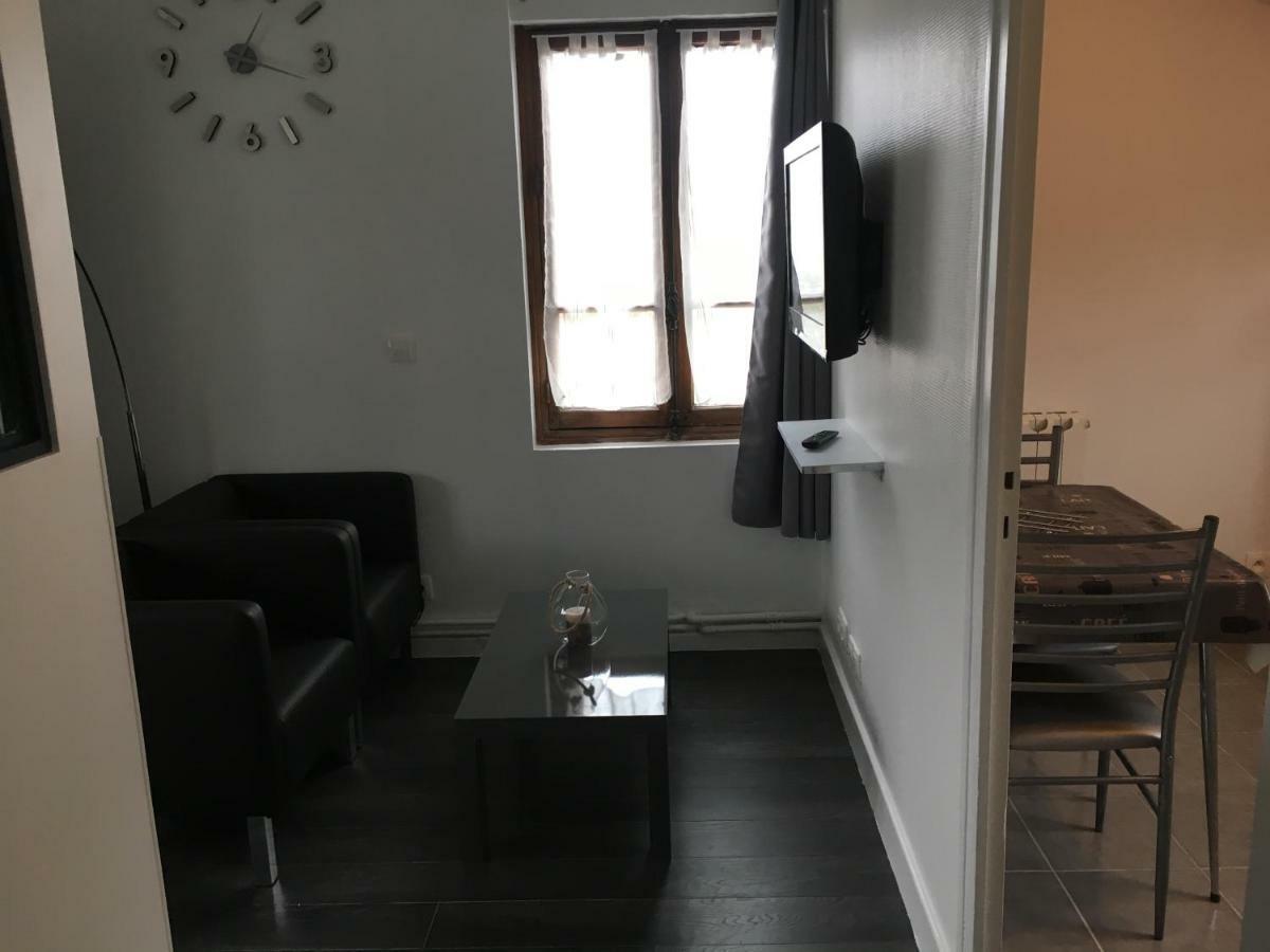 דירות אקס-לה-באינס Magnifique Meuble 24M2 Avec Parking מראה חיצוני תמונה